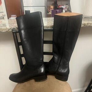 Brooks Brothers tall riding boots. Worn a few times look brand new!